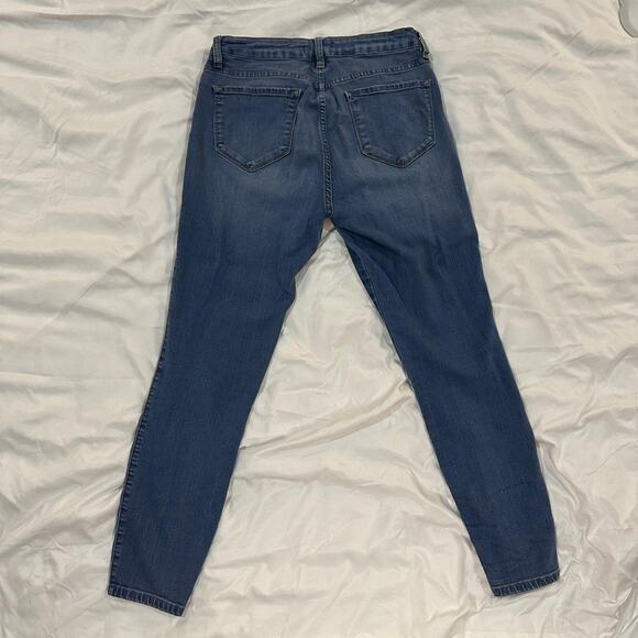 Medium wash skinny jeans - Picture 4 of 8